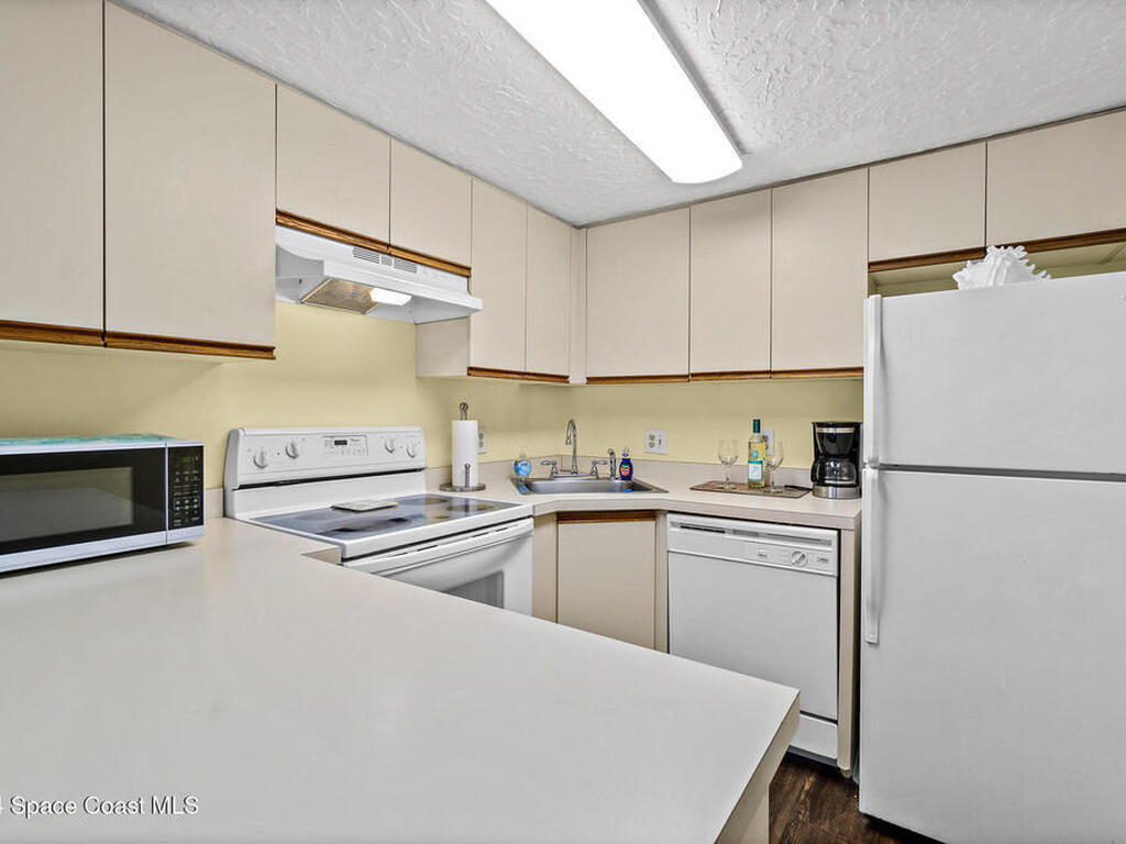 8600 Ridgewood Avenue, Cape Canaveral, FL 32920