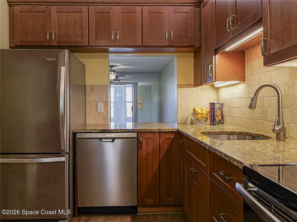 464 Grove Isle Circle, Vero Beach, FL 32962