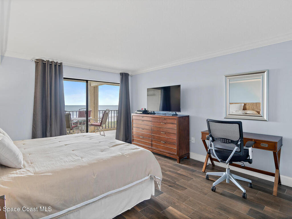 545 Garfield Avenue, Cocoa Beach, FL 32931