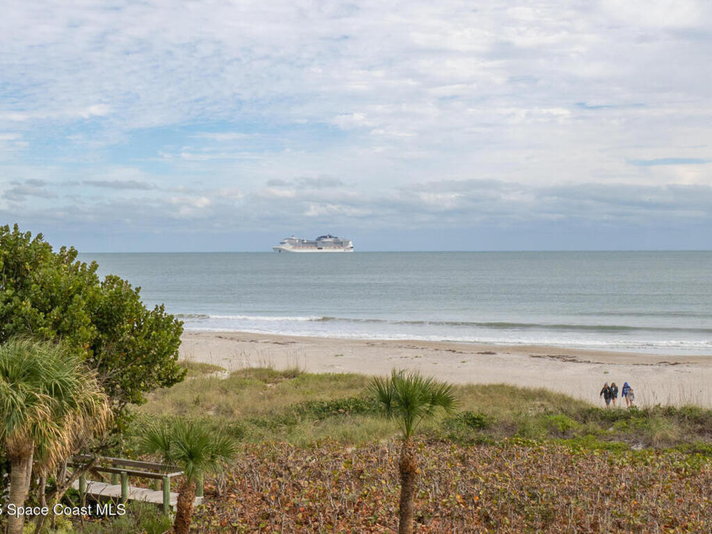 545 Garfield Avenue, Cocoa Beach, FL 32931