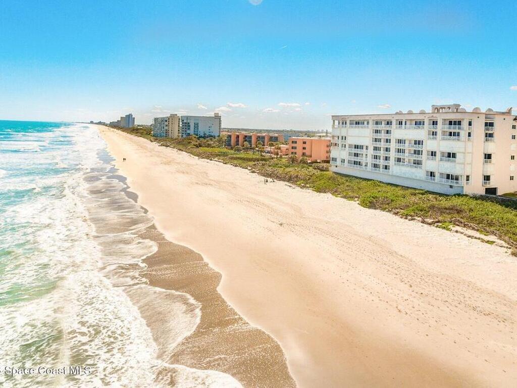 2095 Jimmy Buffett Mem Highway, Indian Harbour Beach, FL 32937