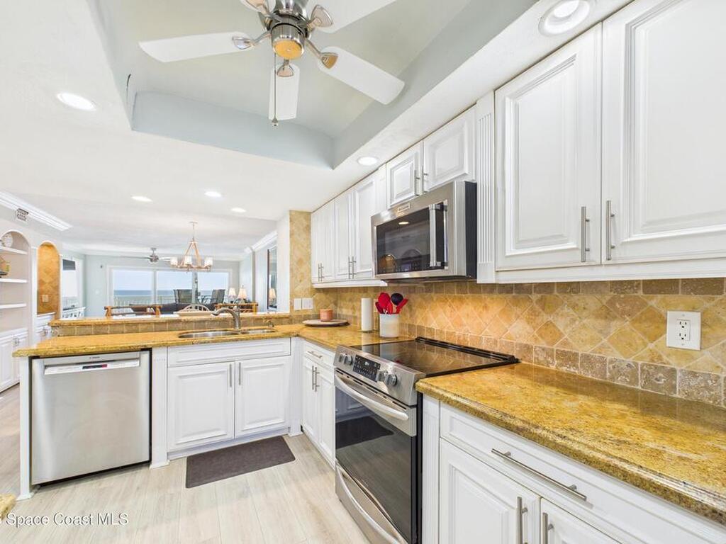 2727 N Highway A1a, Indialantic, FL 32903