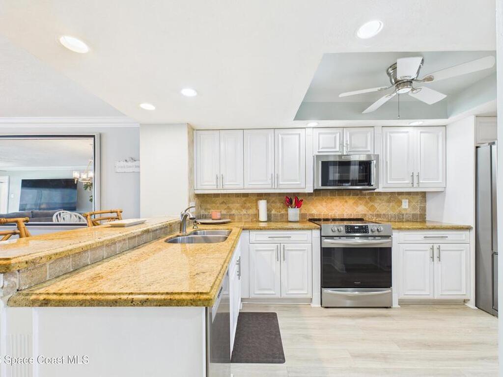 2727 N Highway A1a, Indialantic, FL 32903