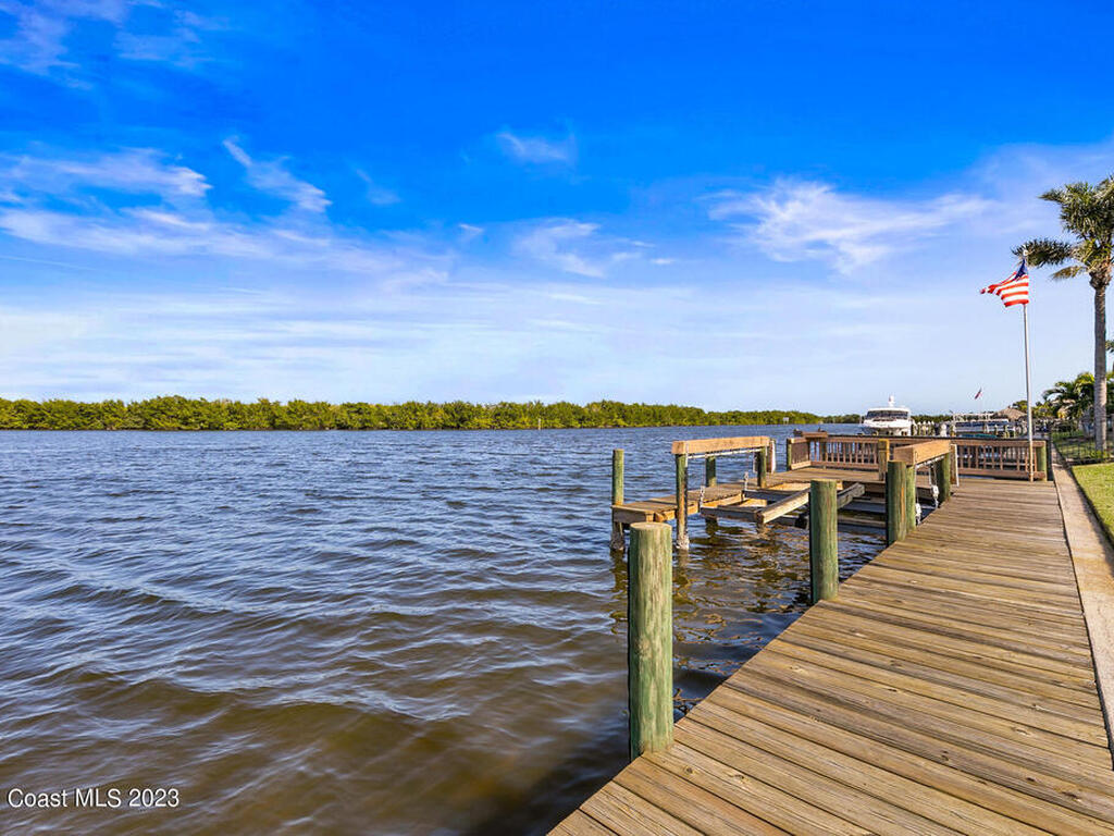 2100 Leeward Lane, Merritt Island, FL 32953