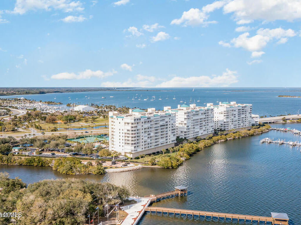 5 Indian River Avenue, Titusville, FL 32796