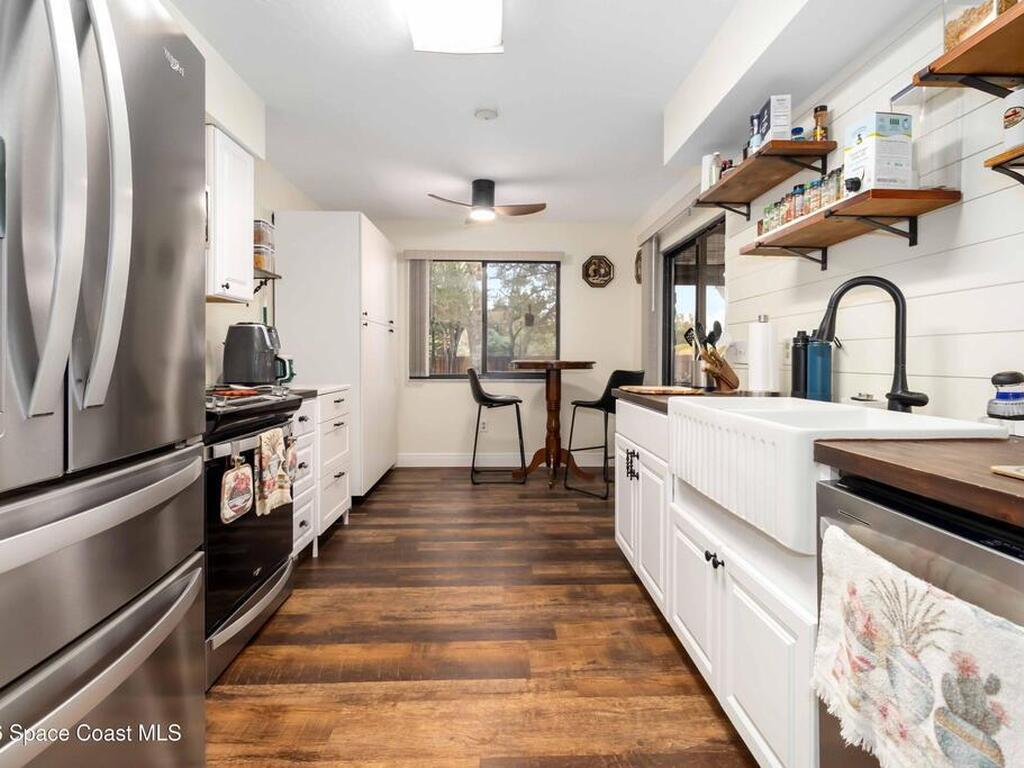 610 Saint Albans Court, West Melbourne, FL 32904