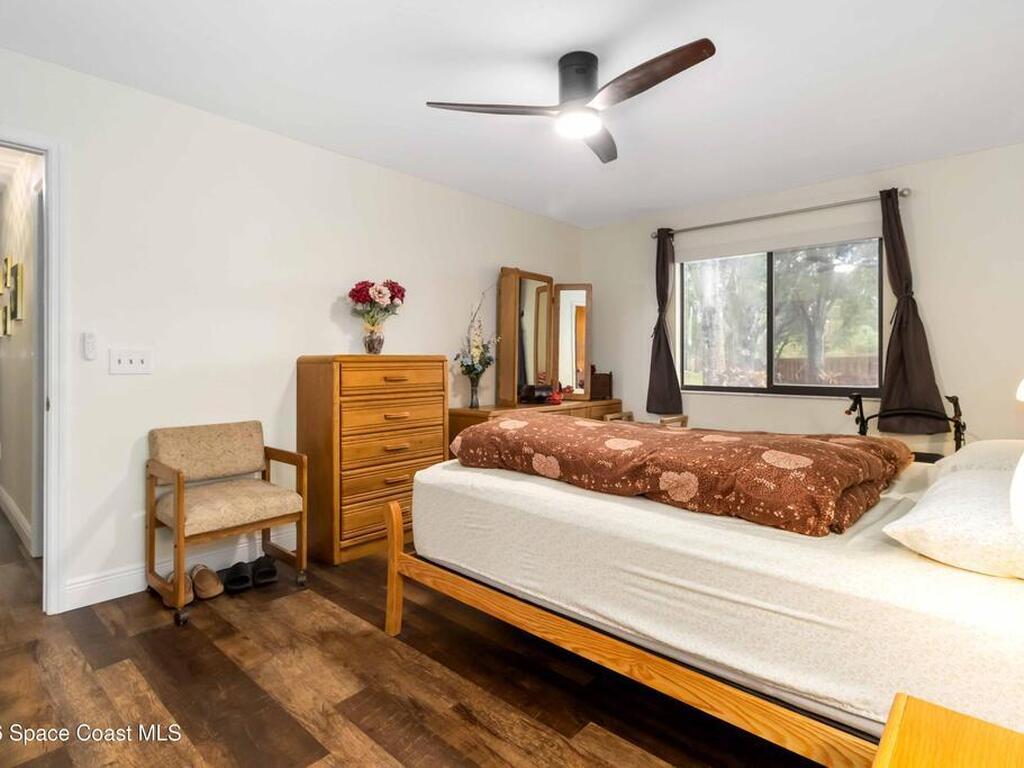 610 Saint Albans Court, West Melbourne, FL 32904