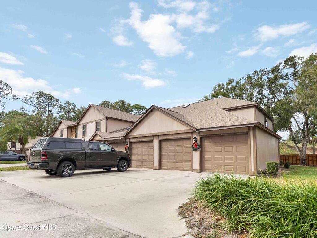 610 Saint Albans Court, West Melbourne, FL 32904