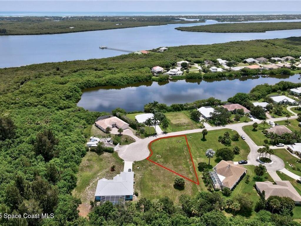 7465 32nd Court, Vero Beach, FL 32967