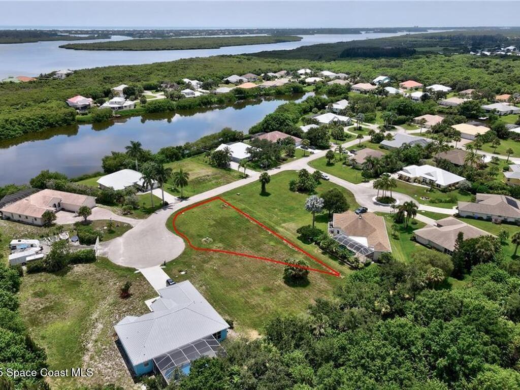 7465 32nd Court, Vero Beach, FL 32967