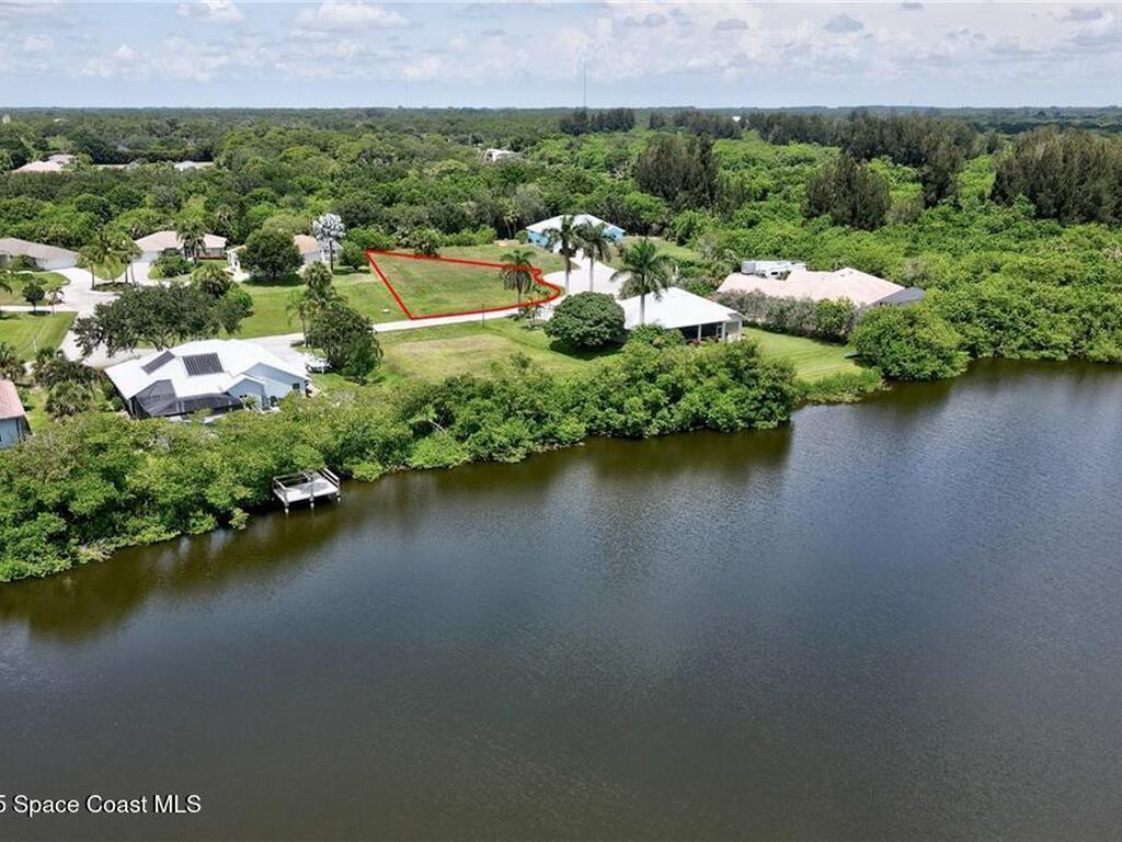 7465 32nd Court, Vero Beach, FL 32967