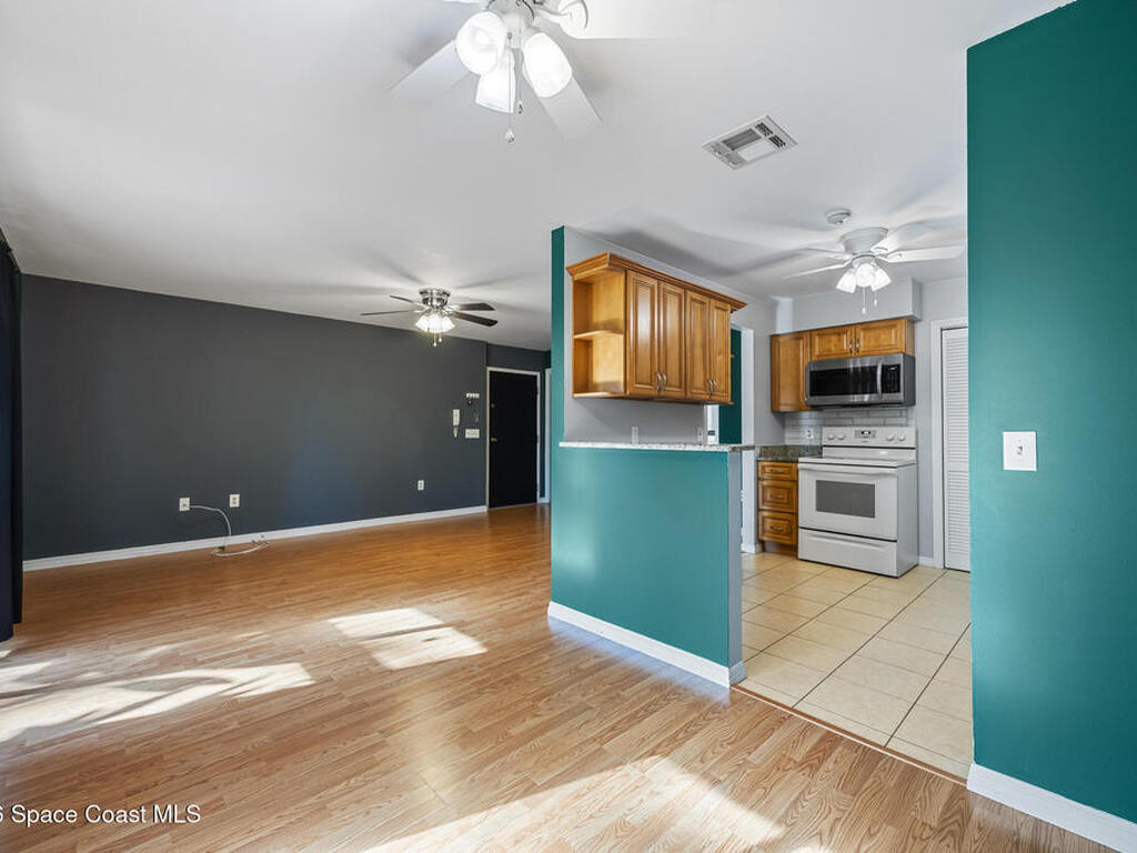 9002 Wedgewood Place, West Melbourne, FL 32904