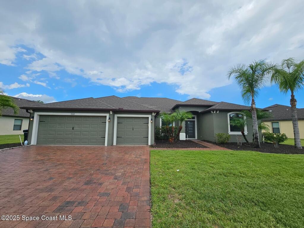 3820 Watergrass Street, West Melbourne, FL 32904