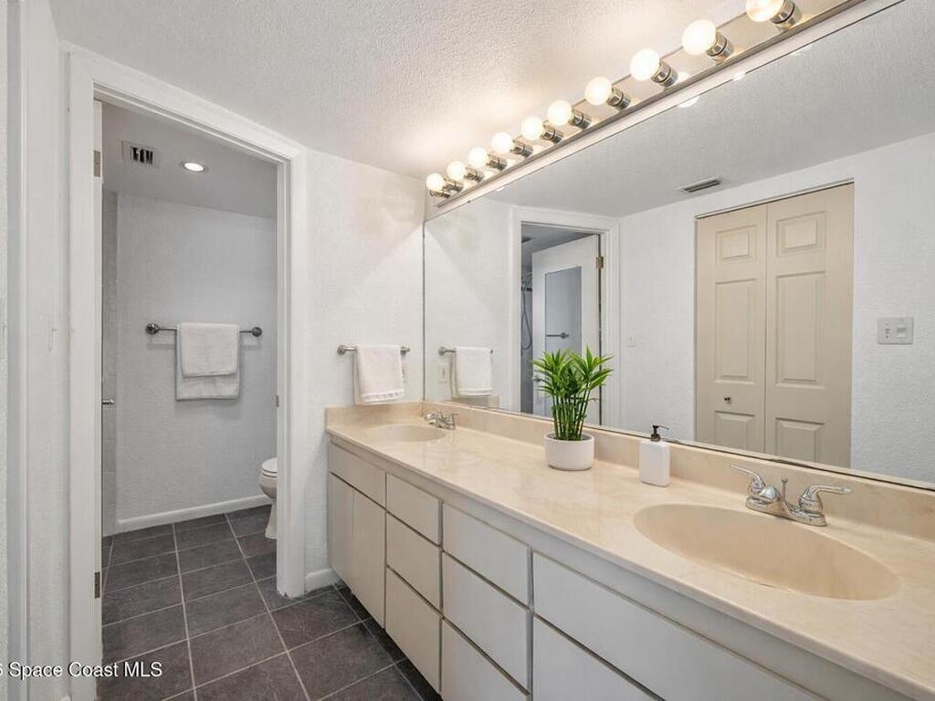 1727 Minutemen Causeway, Cocoa Beach, FL 32931