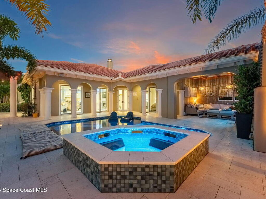 467 Spoonbill Lane, Melbourne Beach, FL 32951