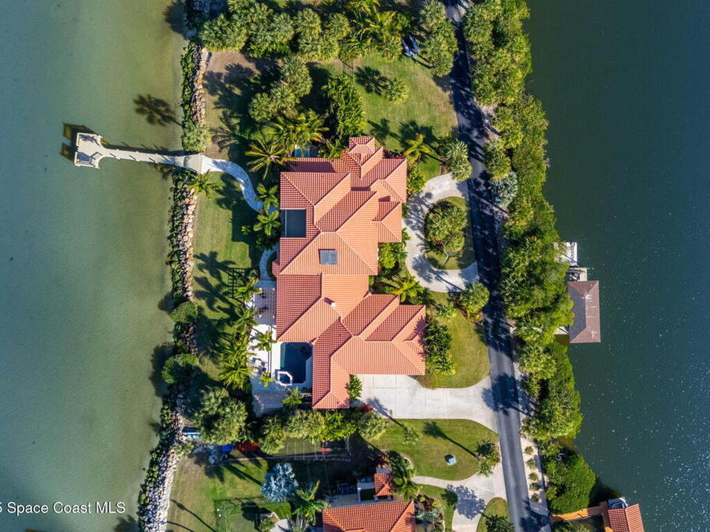 467 Spoonbill Lane, Melbourne Beach, FL 32951