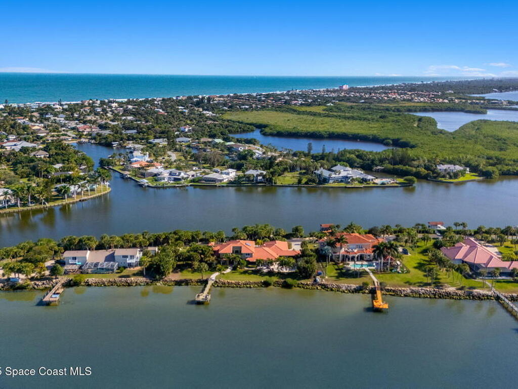 467 Spoonbill Lane, Melbourne Beach, FL 32951
