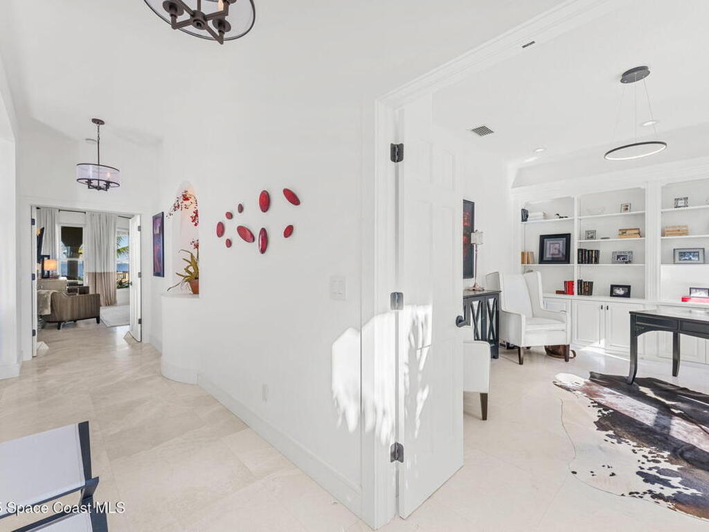 467 Spoonbill Lane, Melbourne Beach, FL 32951