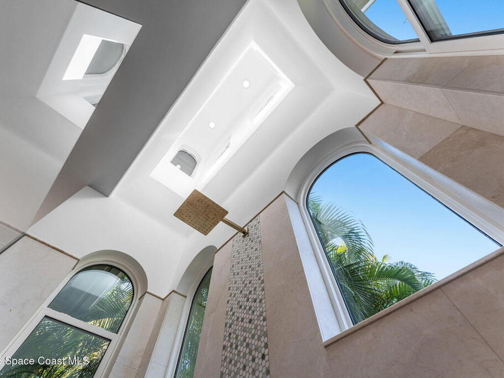 467 Spoonbill Lane, Melbourne Beach, FL 32951