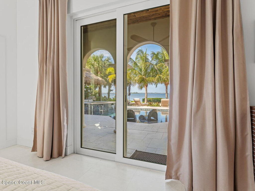 467 Spoonbill Lane, Melbourne Beach, FL 32951