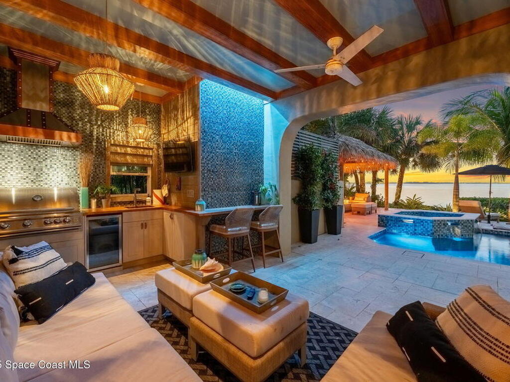 467 Spoonbill Lane, Melbourne Beach, FL 32951