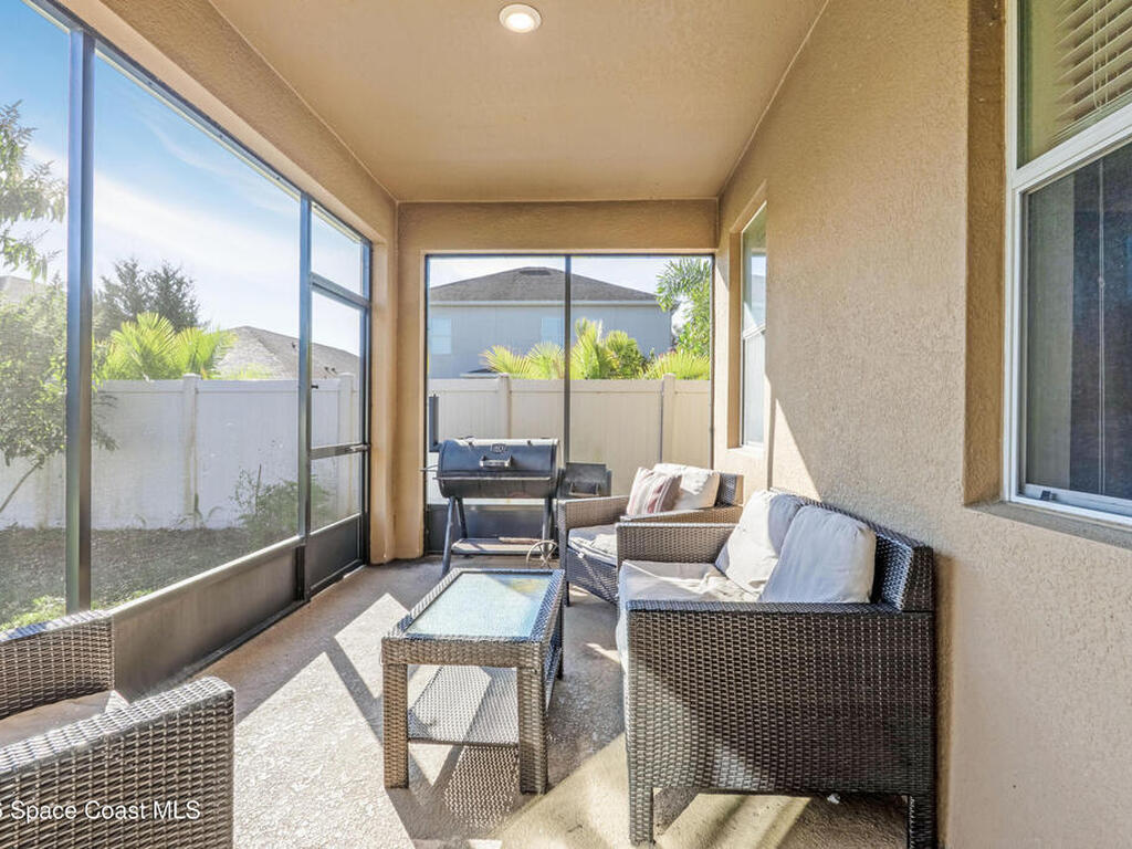 9923 Magnolia Woods Boulevard, Orlando, FL 32832