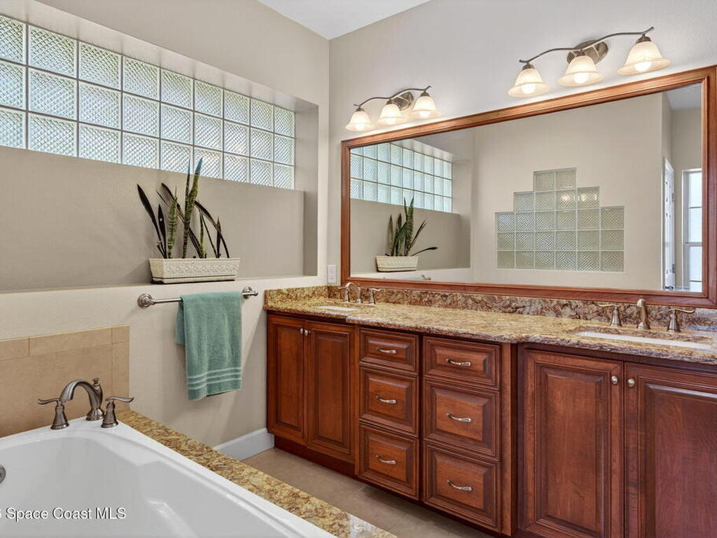 3676 S Ridge Circle, Titusville, FL 32796