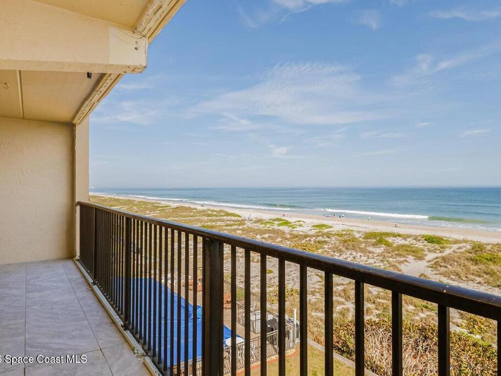 1305 S Atlantic Avenue, Cocoa Beach, FL 32931