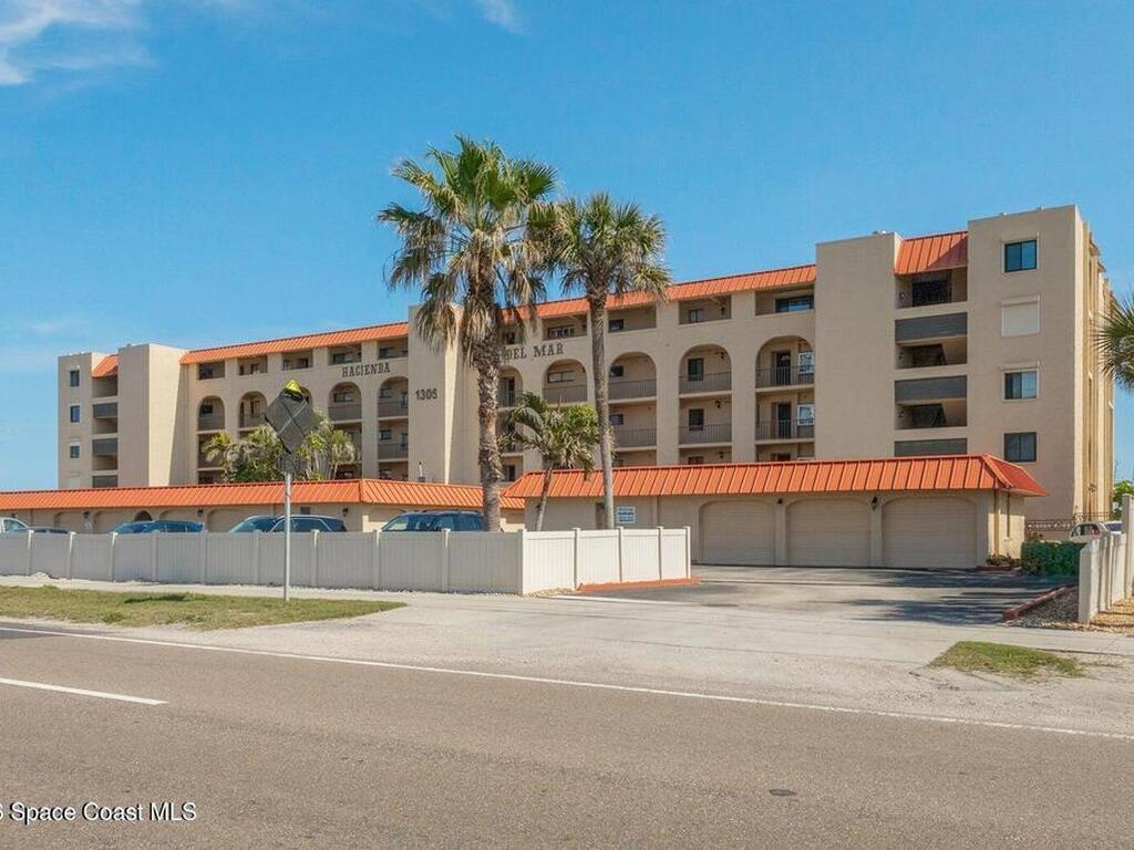 1305 S Atlantic Avenue, Cocoa Beach, FL 32931