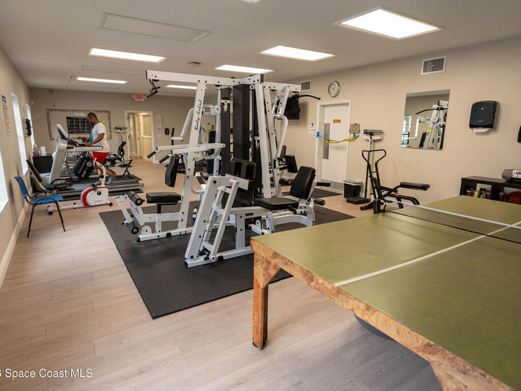 605 Saint Albans Court, Melbourne, FL 32904