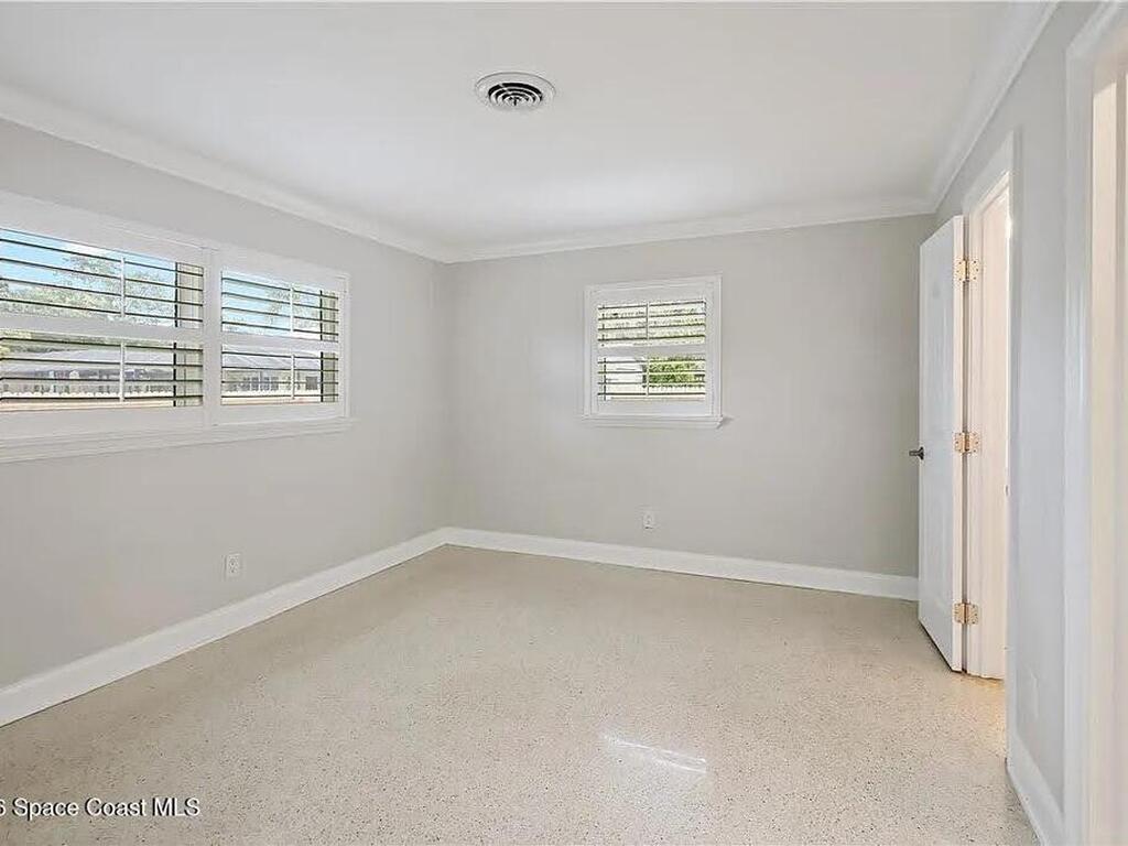 555 20th Street, Vero Beach, FL 32960