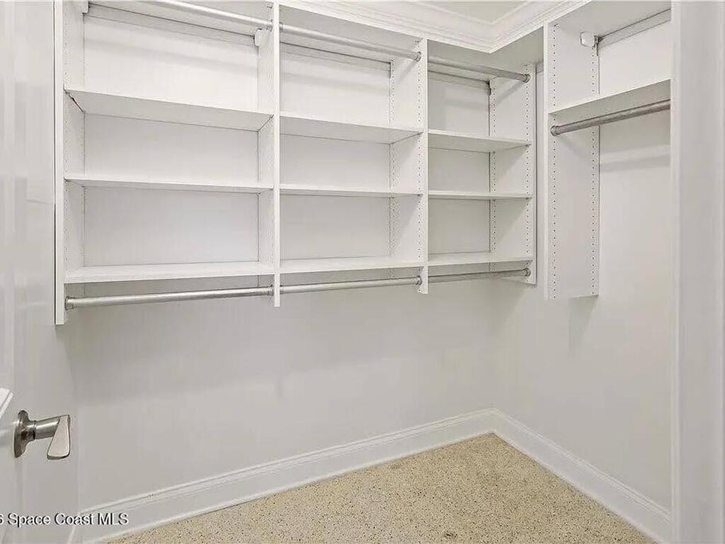 555 20th Street, Vero Beach, FL 32960