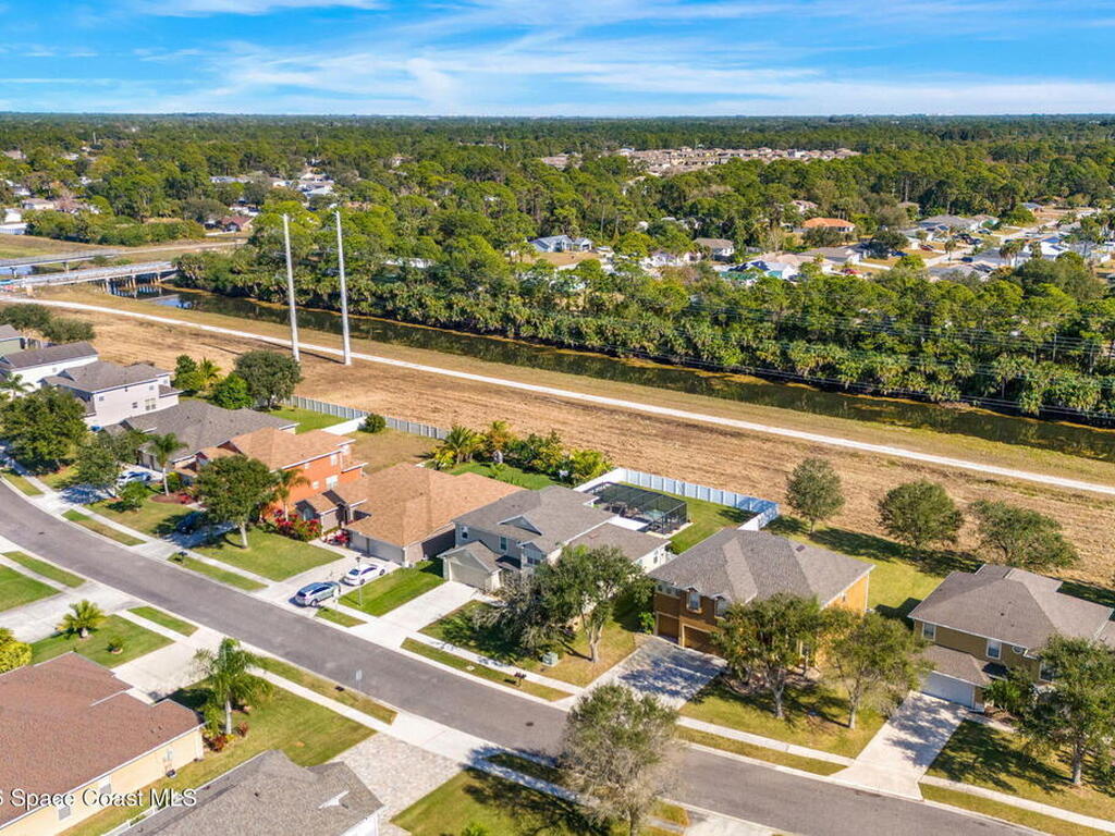 181 Wading Bird Circle, Palm Bay, FL 32908