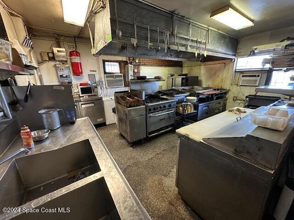 201 W Hibiscus Boulevard, Melbourne, FL 32901