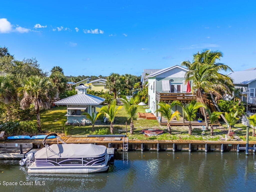 42 Vip Island Unit A, Grant-Valkaria, FL 32949