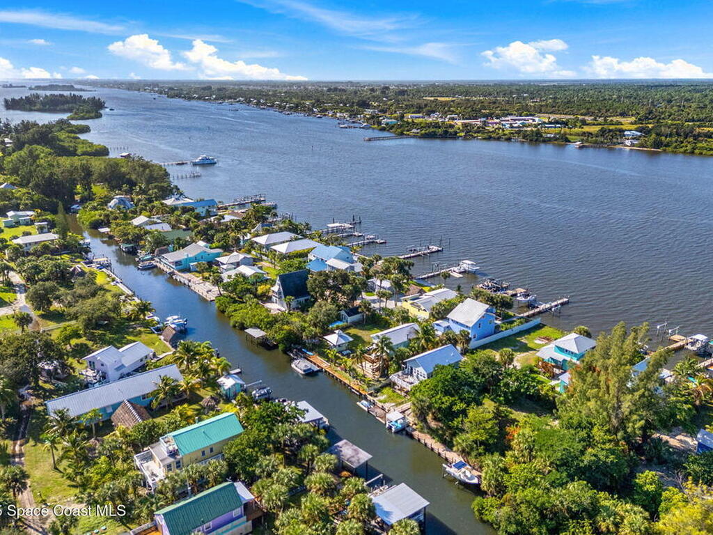 42 Vip Island Unit A, Grant-Valkaria, FL 32949