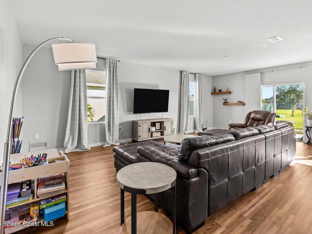 3435 Rockport Street, Vero Beach, FL 32968