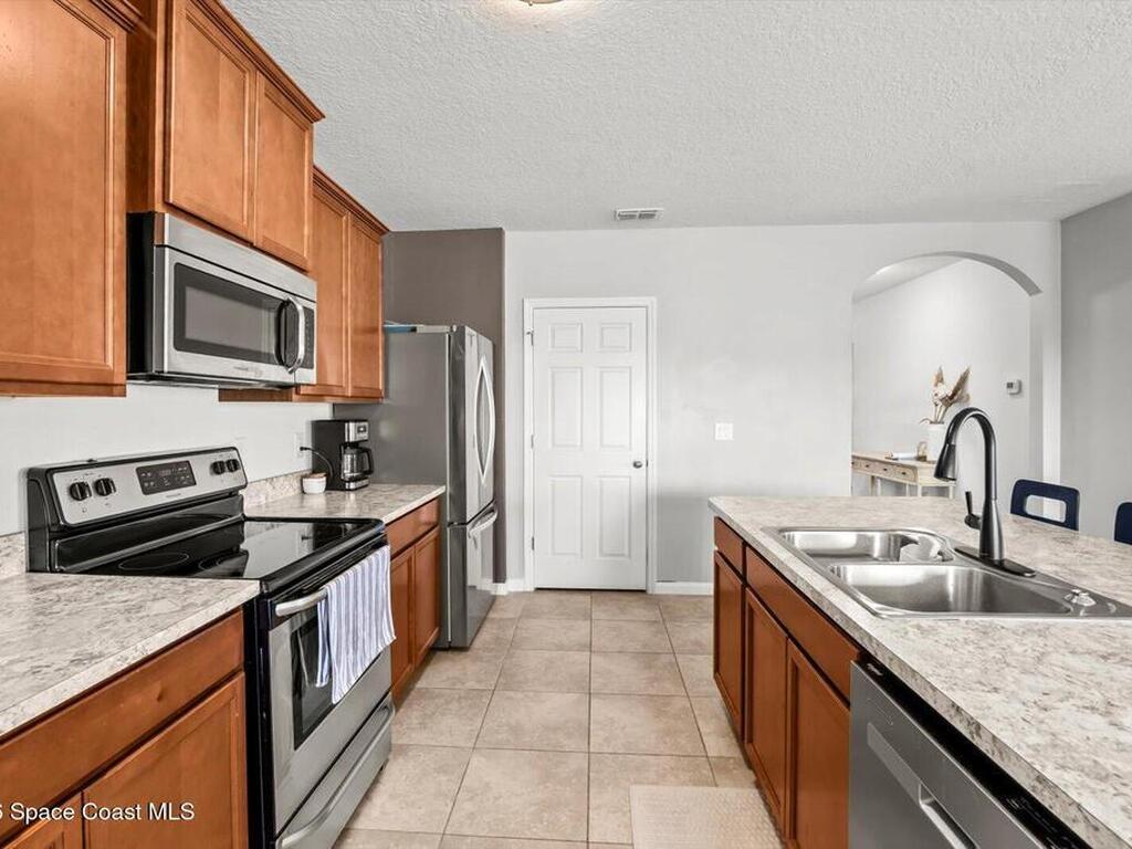 3435 Rockport Street, Vero Beach, FL 32968