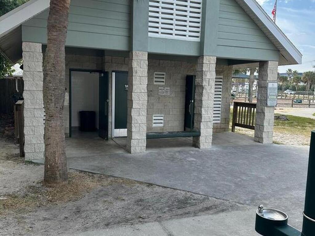 335 Paradise Boulevard, Indialantic, FL 32903