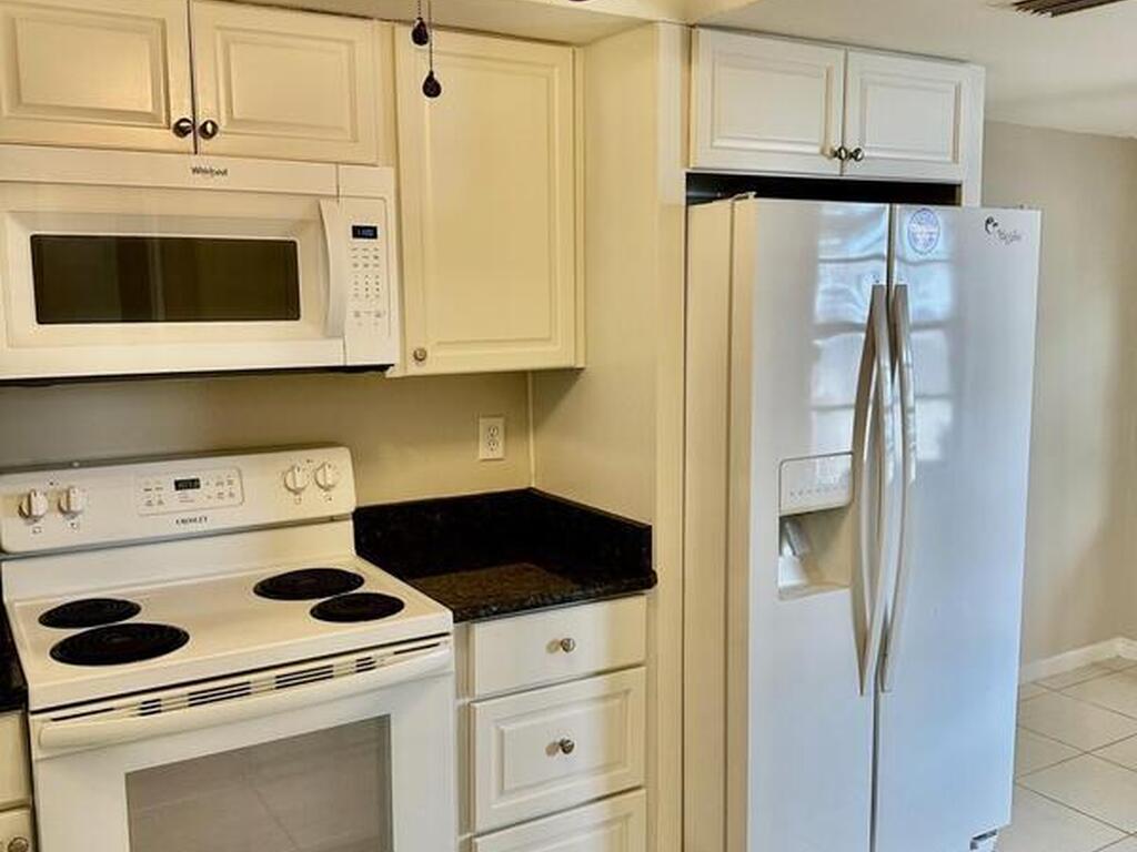 335 Paradise Boulevard, Indialantic, FL 32903