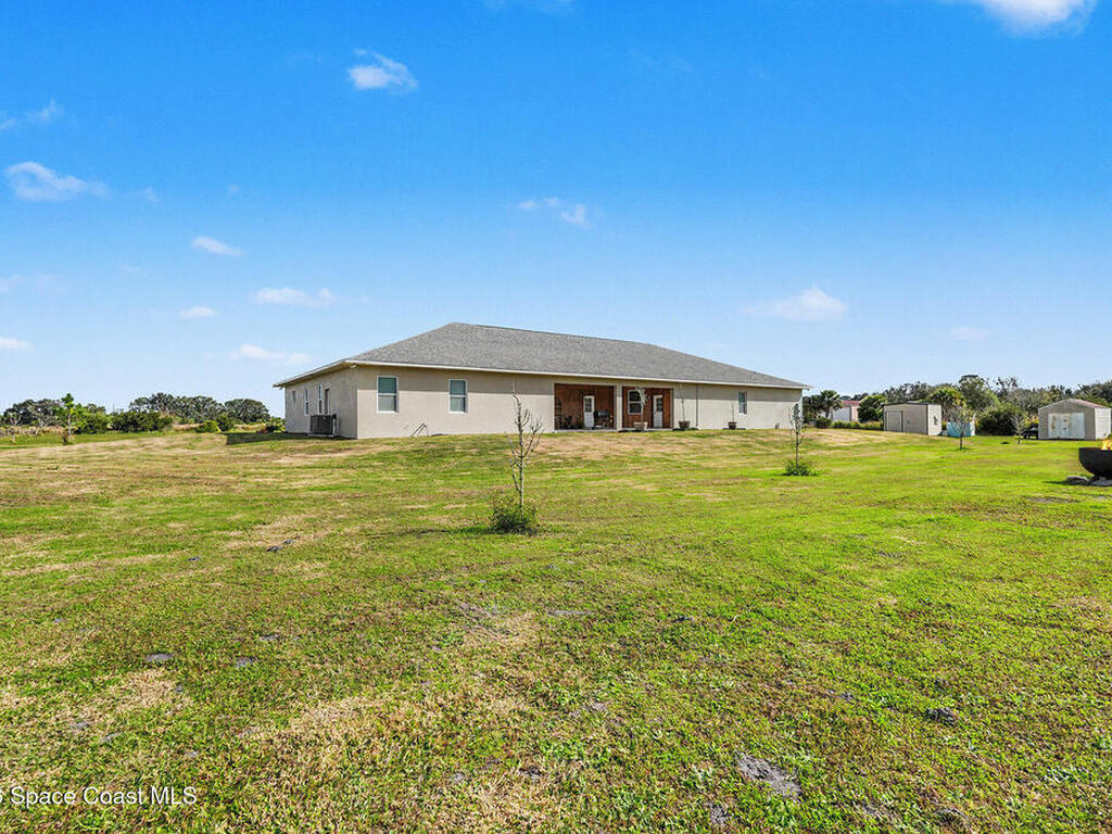 4960 Dixie Way, Mims, FL 32754