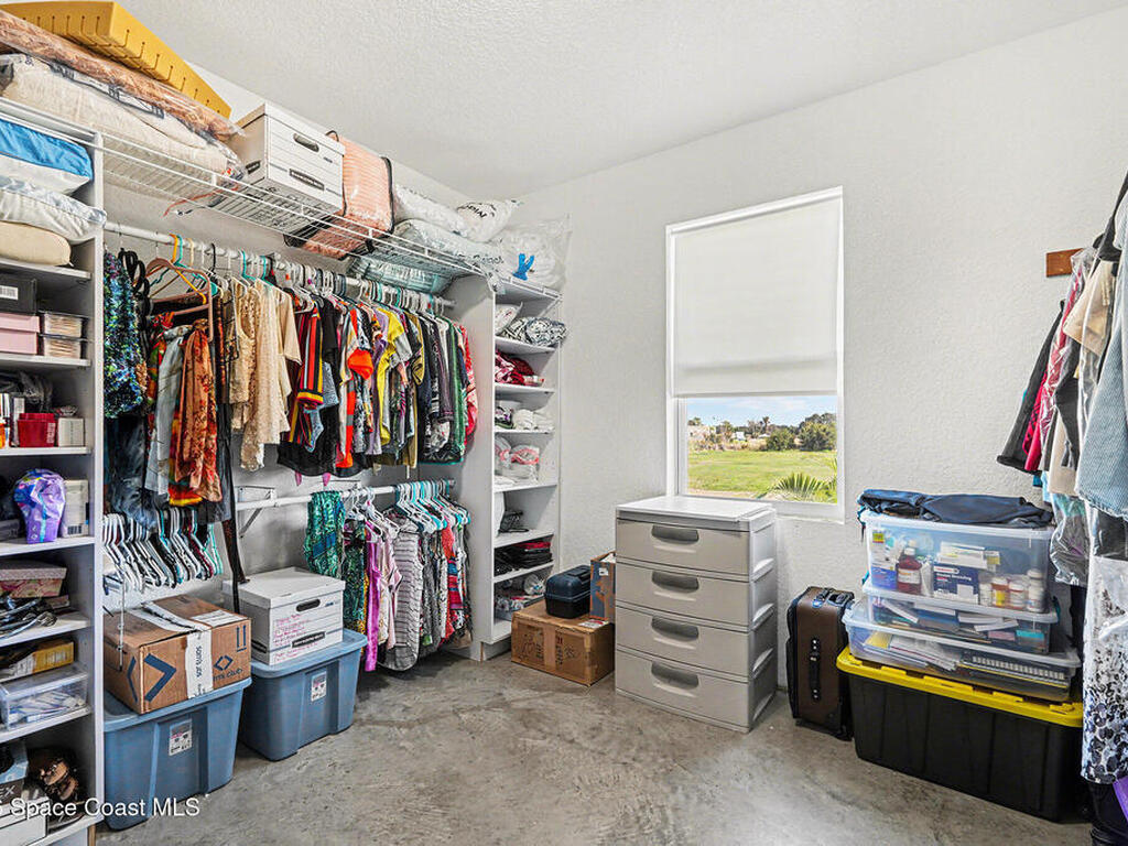 4960 Dixie Way, Mims, FL 32754