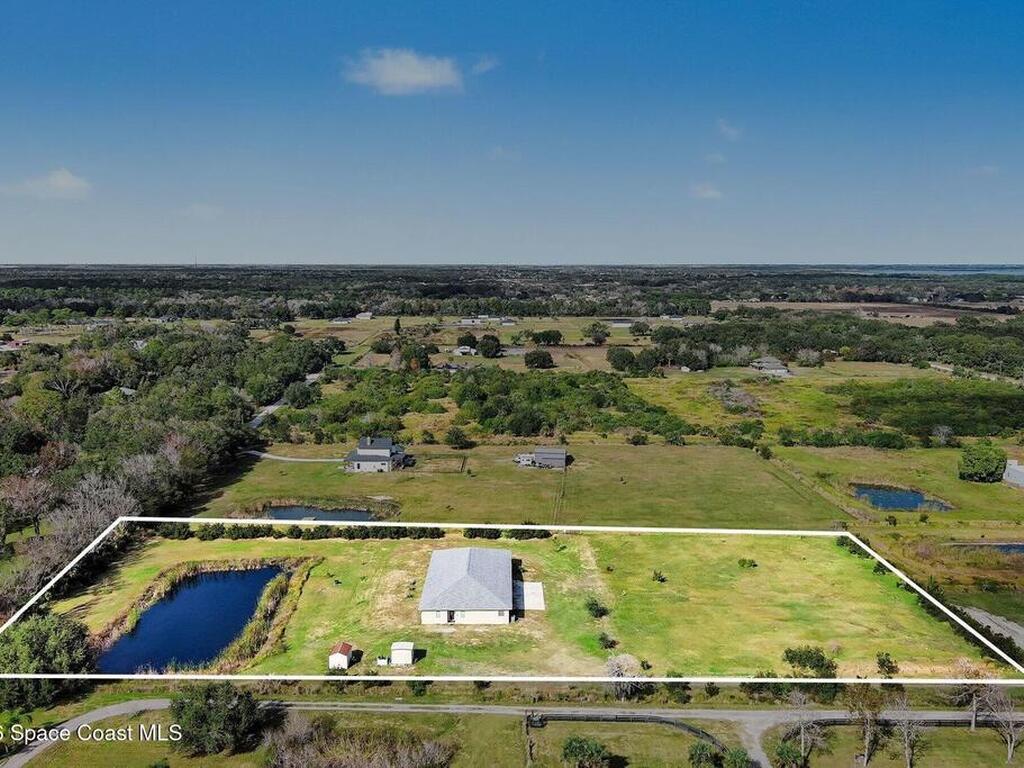 4960 Dixie Way, Mims, FL 32754