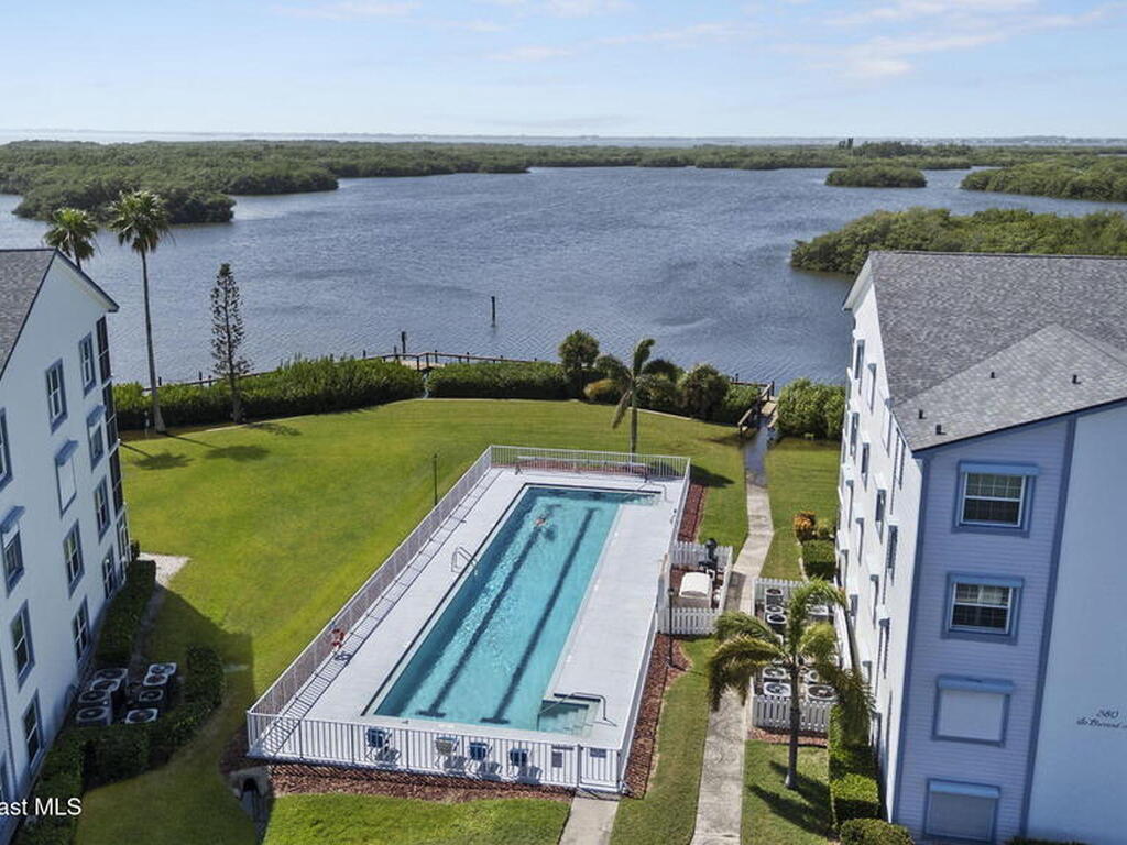 530 S Brevard Avenue, Cocoa Beach, FL 32931