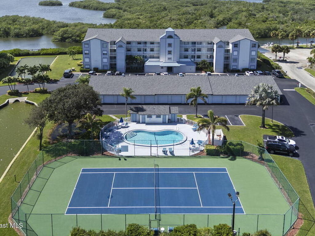 530 S Brevard Avenue, Cocoa Beach, FL 32931