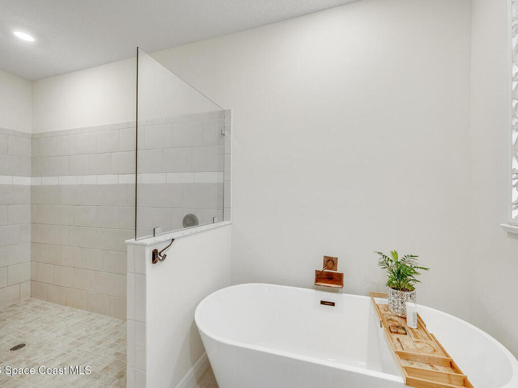 718 Yearling Trail, Sebastian, FL 32958