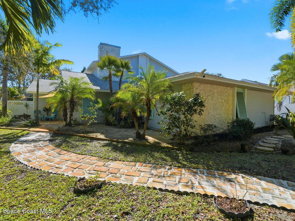 523 Peregrine Drive, Indialantic, FL 32903