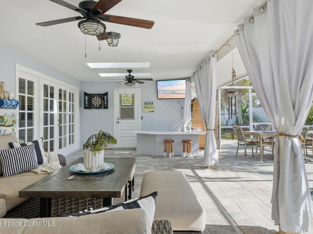 523 Peregrine Drive, Indialantic, FL 32903