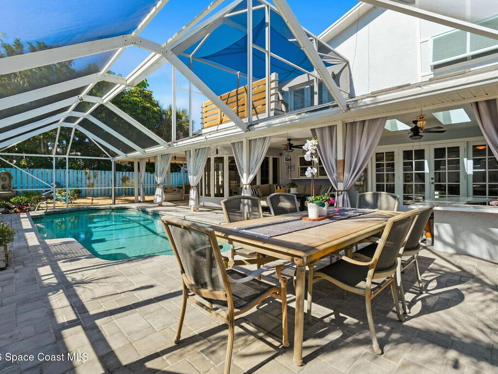 523 Peregrine Drive, Indialantic, FL 32903