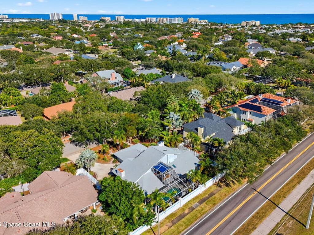 523 Peregrine Drive, Indialantic, FL 32903